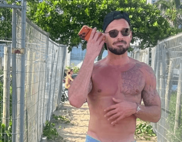 Ricky Martin chega ao Brasil para o carnaval no Rio de Janeiro