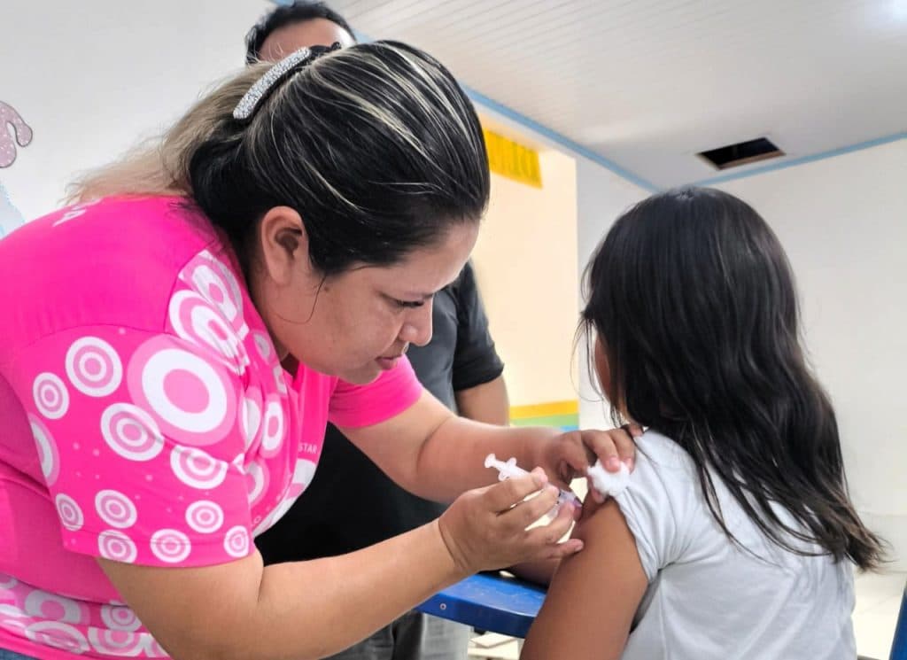 Vacinação nas escolas vai reforçar cobertura no Amazonas e garantir repasse extra a Manaus e municípios