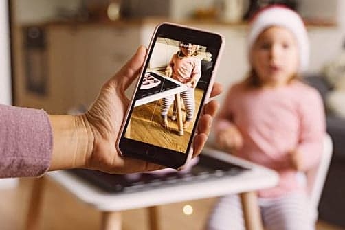 Deputada do AM propõe regras mais rígidas para uso da imagem de menores em publicidade e redes sociais