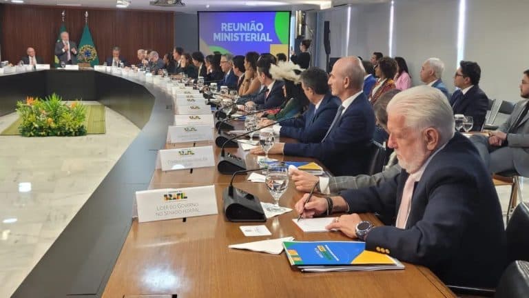 Planalto oficializa 14 trocas ministeriais por causa das eleições; veja quem sai e quem fica