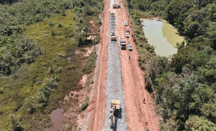 TRF1 derruba suspensão e libera licitação para obras na BR-319