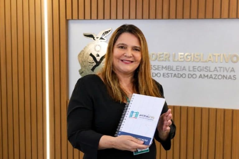 Roberto Cidade nomeia Mônica Santaella para cargo estratégico no governo do Amazonas