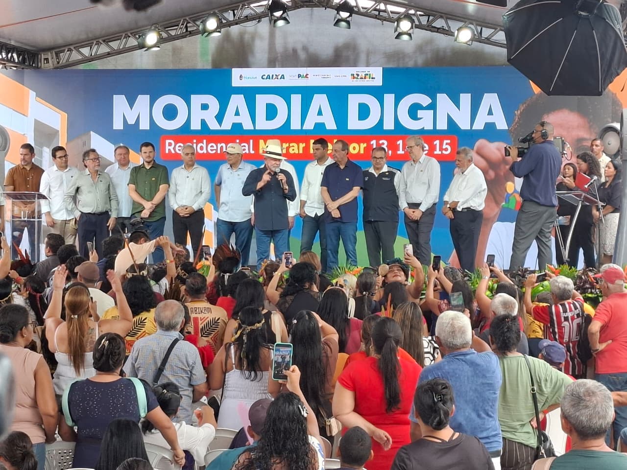 Em Manaus, Lula anuncia universidade indígena, fim da escala 6×1 e repavimentação da BR-319