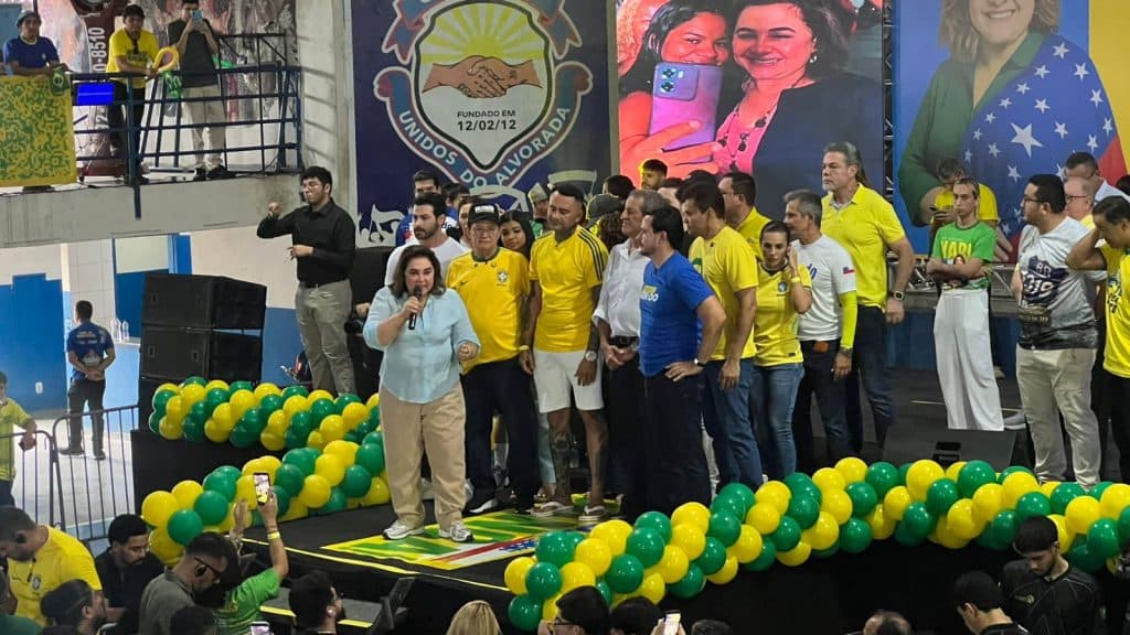 Flávio Bolsonaro, planos e discurso de reforço: o dia de Valdemar Costa Neto em Manaus