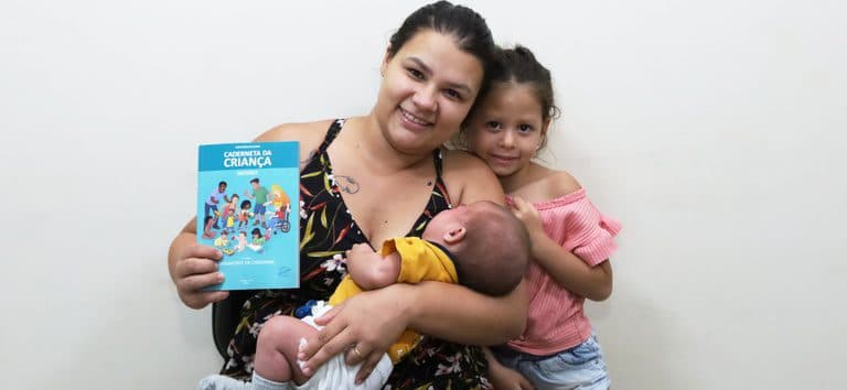 Nova vacina contra pneumonia e meningite começa a ser aplicada em crianças no SUS