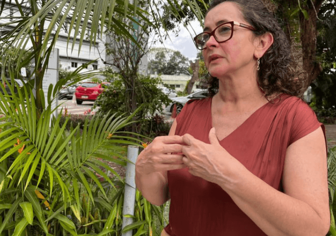 Infectologista explica como ocorre a transmissão do ebola