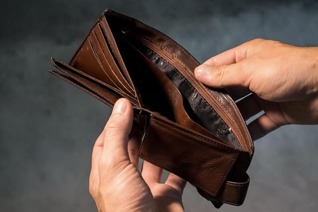 Tem dinheiro esquecido? Veja como consultar valores a receber pelo CPF