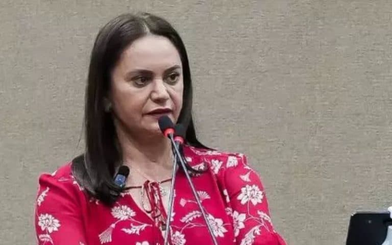 Professora Jacqueline justifica escolha pela CMM: “Tenho uma Casa para voltar”