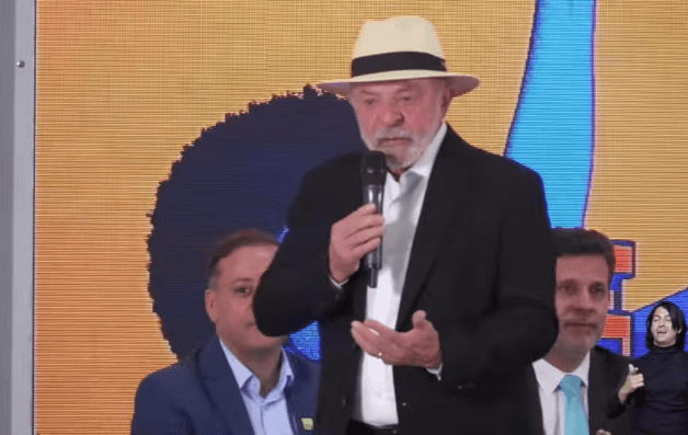 Lula diz que não pretende confrontar EUA e China: ‘eu não sou louco’