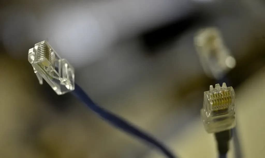 Micro-ondas, aquários e espelhos: veja o que pode estar atrapalhando seu Wi-Fi