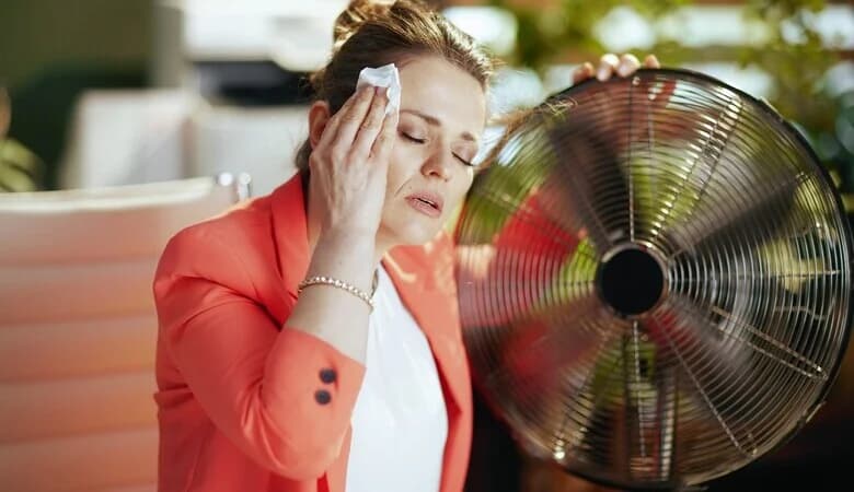 Calor intenso aumenta risco de crises de enxaqueca, diz especialista