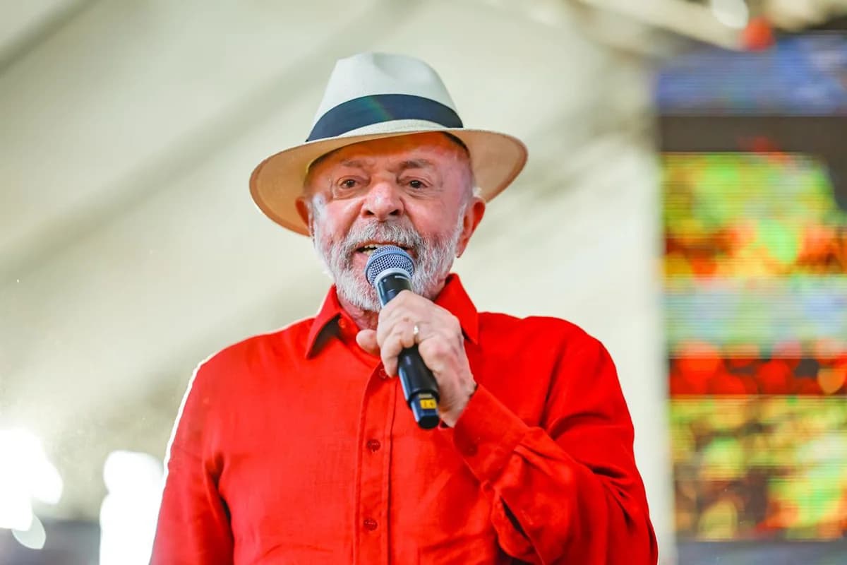 Lula chama ex-ministros da Saúde de Bolsonaro de “mequetrefes”