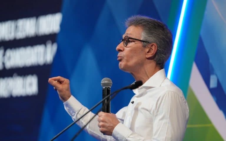 Pré-candidato à Presidência, Zema promete privatizar Petrobras e Banco Central