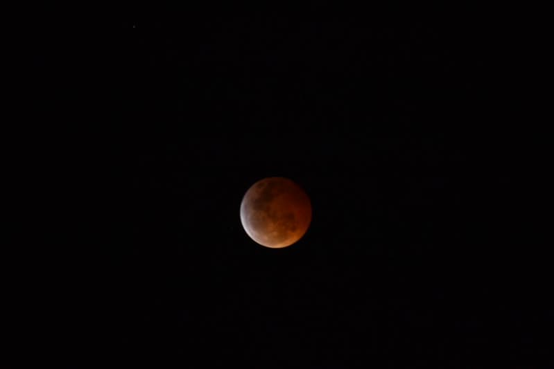 Eclipse lunar será visto no Brasil nesta quinta-feira (27); veja horários