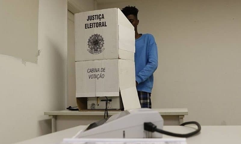 Eleitor deve conferir se houve mudança no local de votação em Manaus