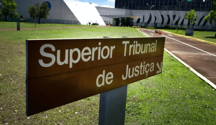 Ter filho e estar noivo não prova união estável, decide STJ