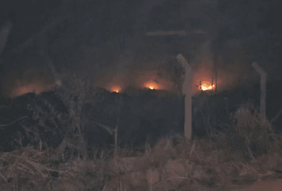 Incêndio no lixão de Iranduba completa oito dias e expulsa famílias de casa