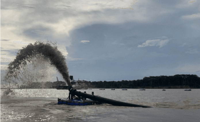 DNIT inicia dragagem em quatro trechos de rios durante seca no Amazonas
