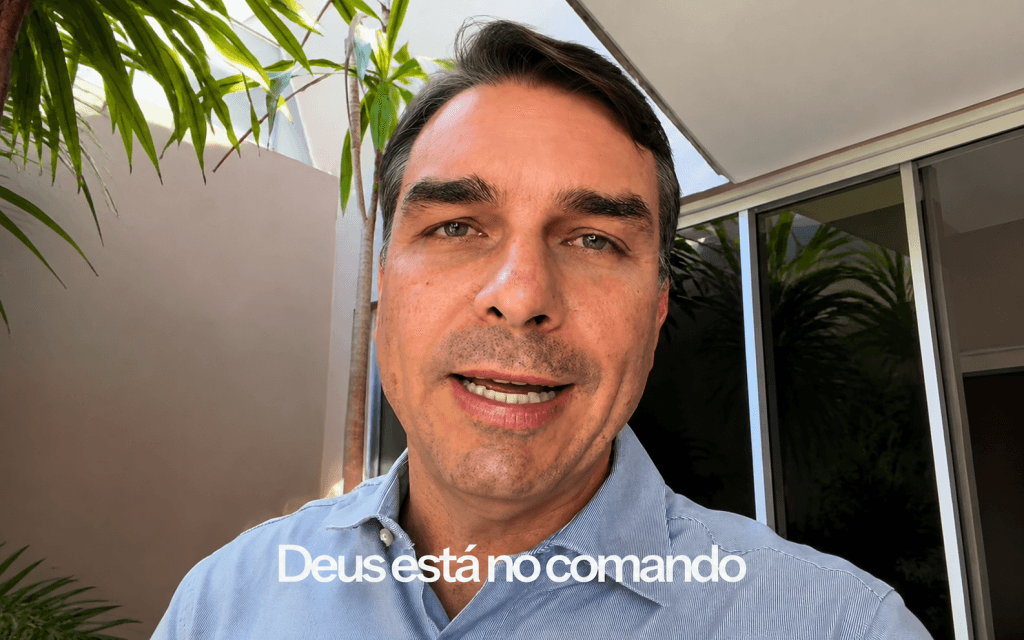 Flávio Bolsonaro anuncia ato em Copacabana para lançar caminhada à Presidência