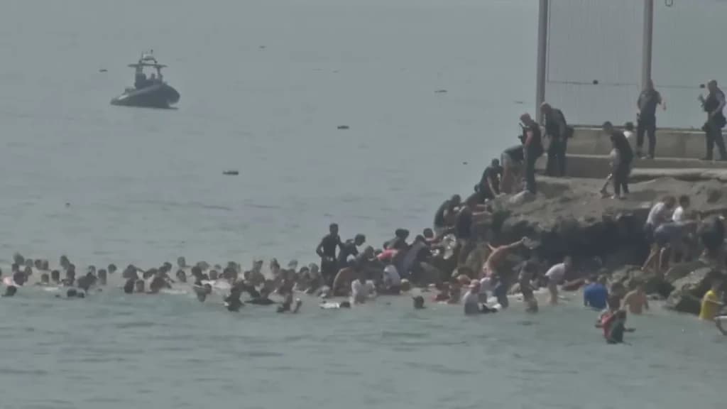 Crise migratória: 67 morrem em travessia para território espanhol