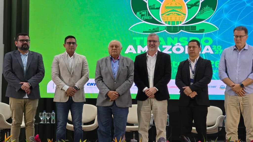 Dependência dos rios faz construção naval ganhar espaço no TranspoAmazônia 2027