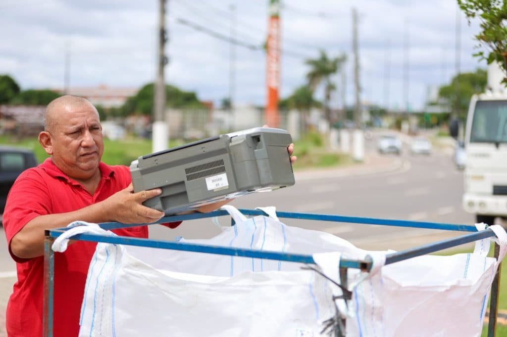 Manaus terá 62 pontos para descarte de eletrônicos; veja onde levar