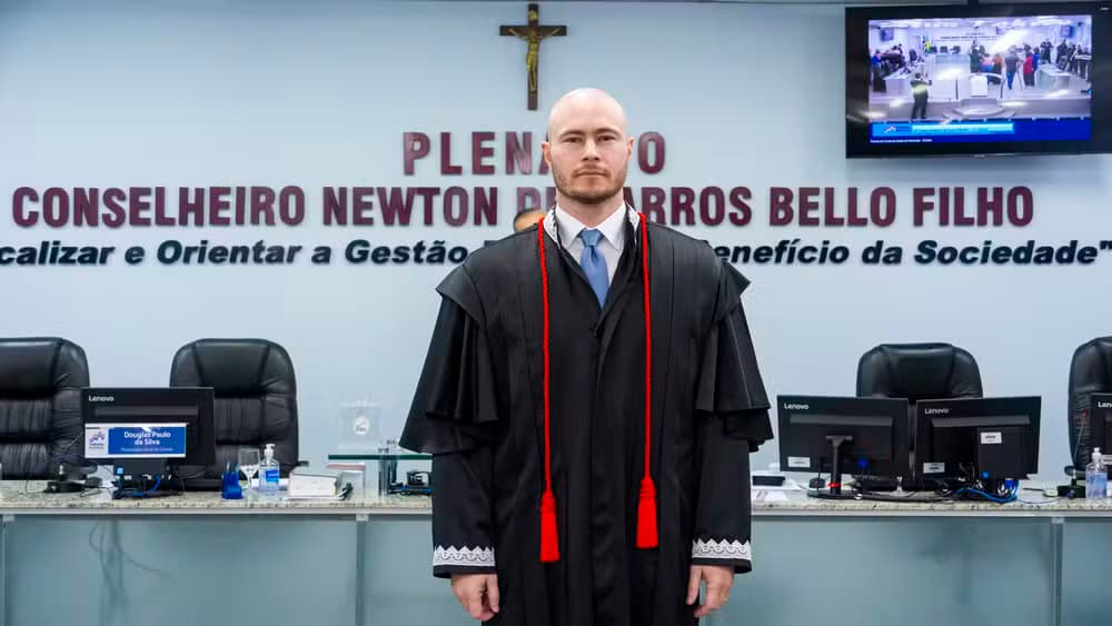 Presidente do TCE-MA é afastado por Dino em investigação de assassinato