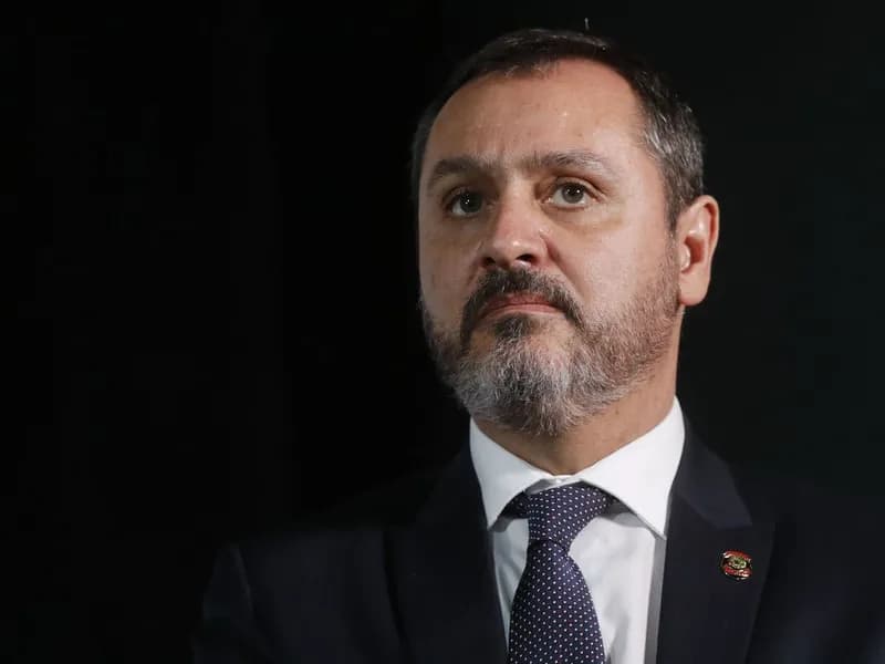 Chefes da Polícia Federal blindam Andrei Rodrigues em resposta ao STF