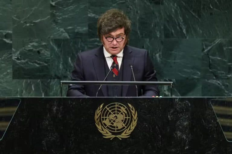 Na ONU, Milei chama organização de “inútil”