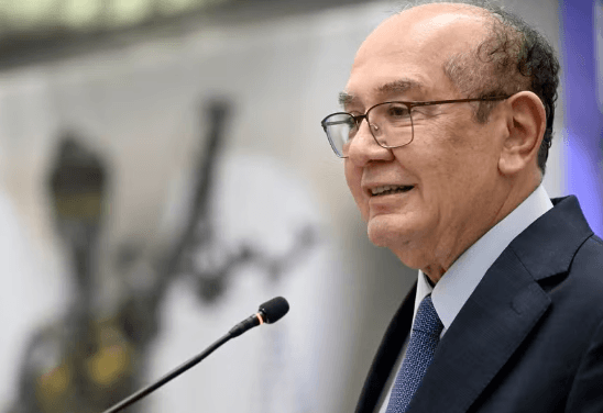 Gilmar Mendes pede que STF reveja decisão sobre afastamento de diretor da PF