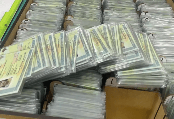 Manaus terá mutirão para entrega de carteiras de identidade; veja como retirar