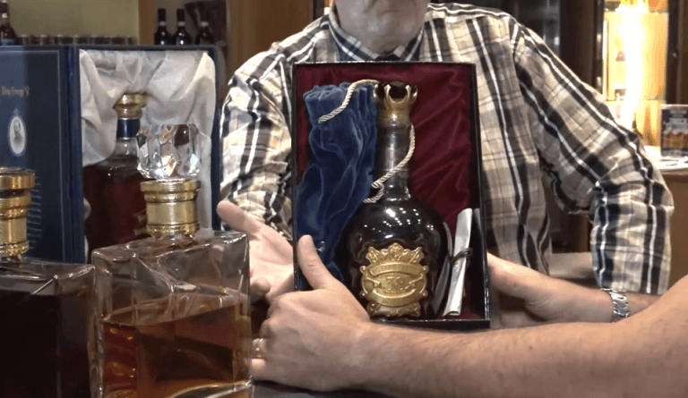 Whiskies raros guardam histórias de reis, fundadores e décadas de tradição
