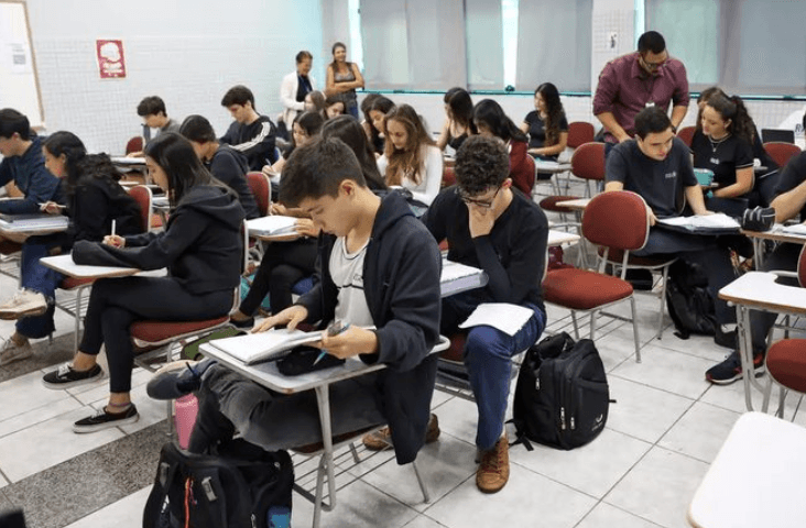 Fies abre inscrições para vagas remanescentes do segundo semestre; confira