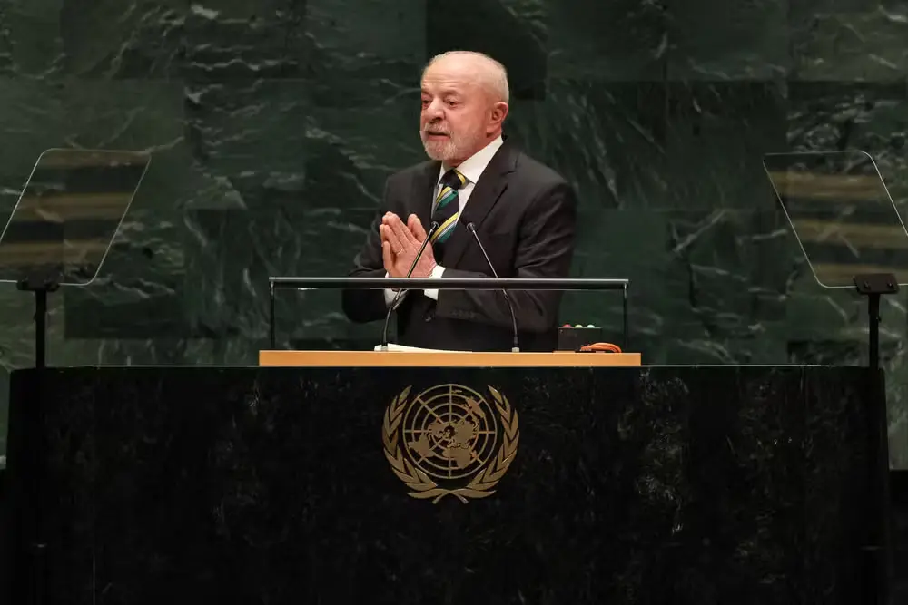 “Brasil não cabe no quintal de ninguém”, diz Lula na ONU