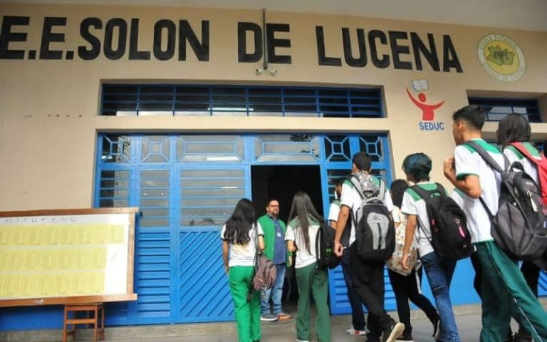 Sindicato pede redução das aulas à tarde por causa do calor no Amazonas