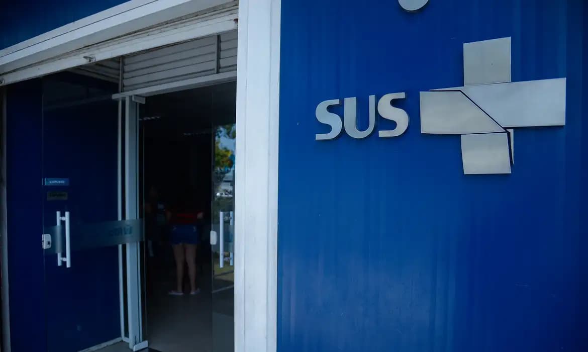 Impacto financeiro de bets no SUS chega a R$ 30,6 bilhões por ano, diz AgSUS