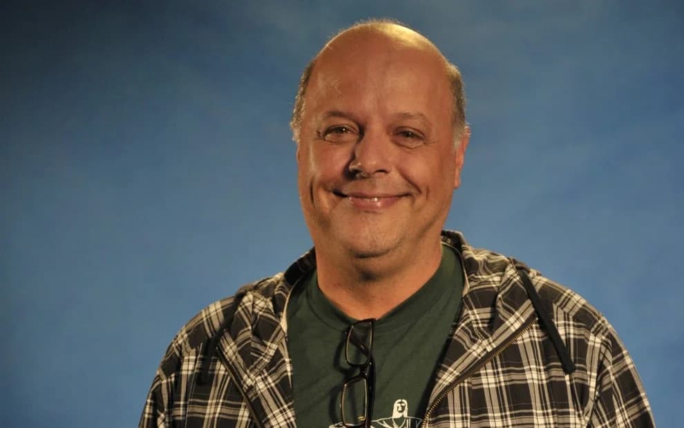 Morre Roney Facchini, ator de “Rá-Tim-Bum”, aos 73 anos