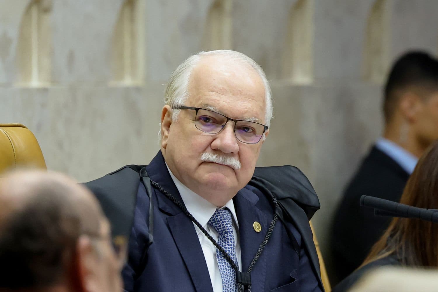 Fachin adia análise sobre Mendonça no STF em meio a troca de acusações entre ministros