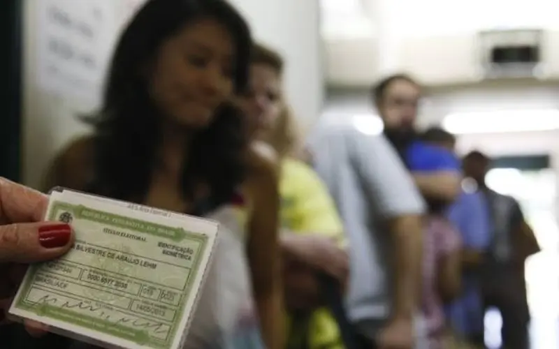 Primeiro voto: jovens contam o que esperam das eleições de 2026