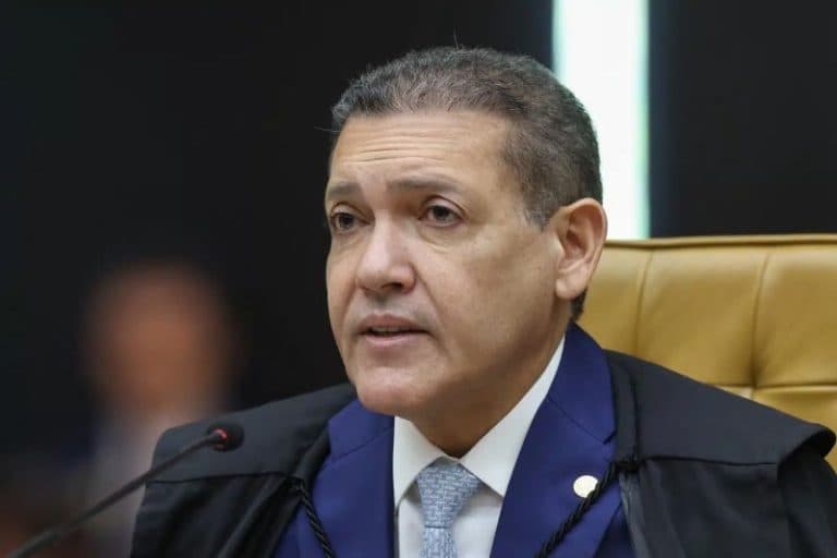 Contrato de R$ 427 milhões e pedidos a ministro Kassio Nunes aparecem em mensagens de Vorcaro
