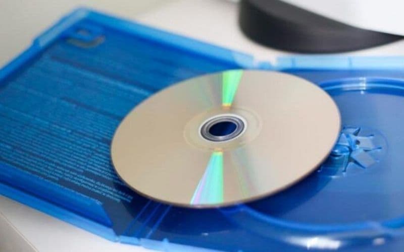 Sony pode adiar fim dos jogos físicos no PlayStation