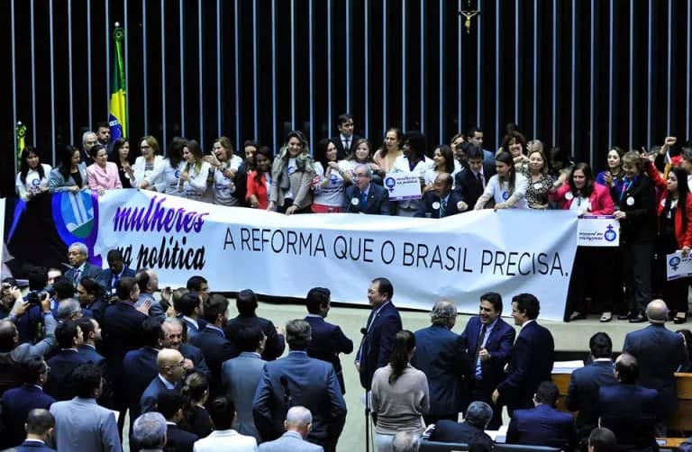 TSE apresenta novas medidas contra violência política de gênero nesta terça (21)