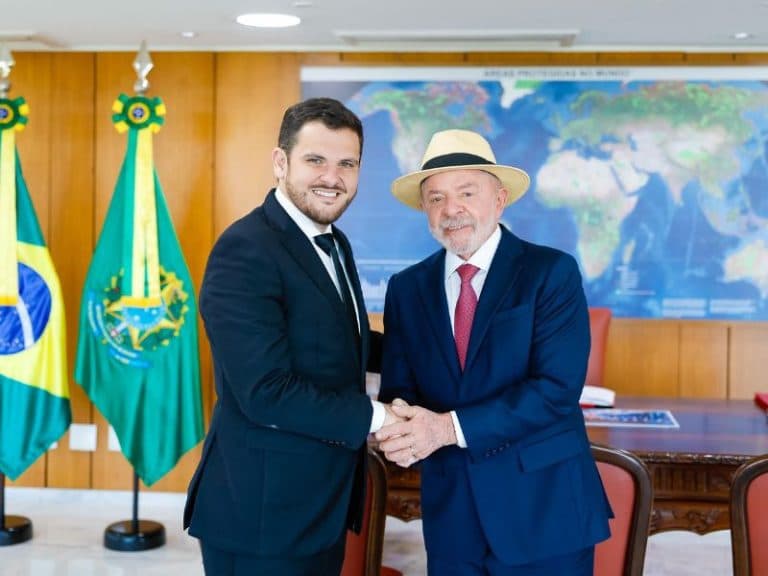 Renato Júnior se reúne com Lula e anuncia R$ 35 milhões para Manaus