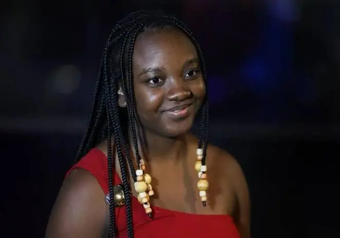 Após ameaças de morte, Ana Elisa desativa perfil no X