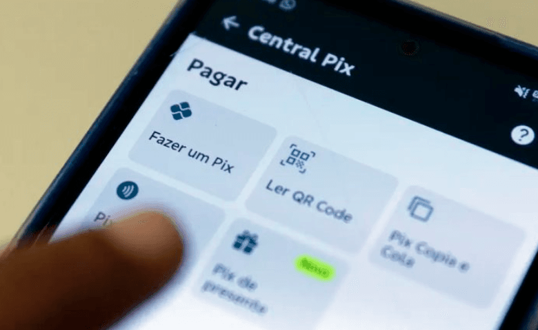 Pix poderá ser usado em conta-salário em 2027; veja mudanças