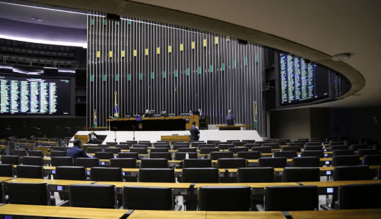 Concurso da Câmara dos Deputados abre inscrições na quinta