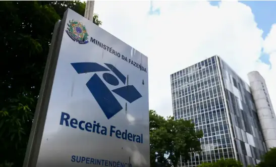Receita Federal envia notificações a quase 500 mil contribuintes que caíram na malha fina
