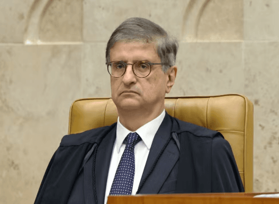 PGR pede ao STF que negue acesso a visitas de esposa de Moraes e Vorcaro ao Senado