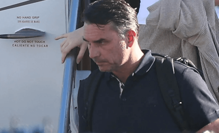 “Saí pelo Brasil para ser o líder que meu povo merece”, diz Flávio Bolsonaro ao justificar ida aos EUA