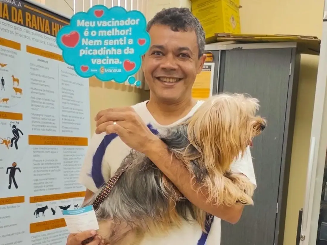 Vacina antirrábica gratuita para cães e gatos está disponível em 27 pontos de Manaus